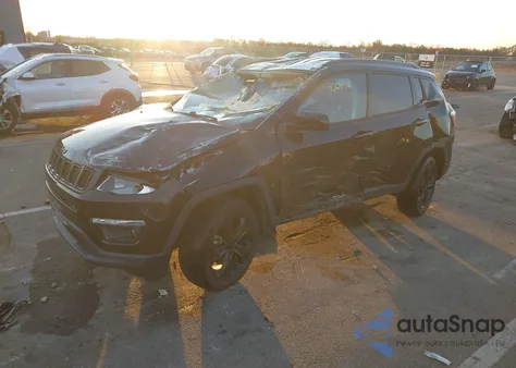 2019 Jeep Compass Altitude 4X4 from USA, damaged, VIN 3C4NJDBB9KT665736